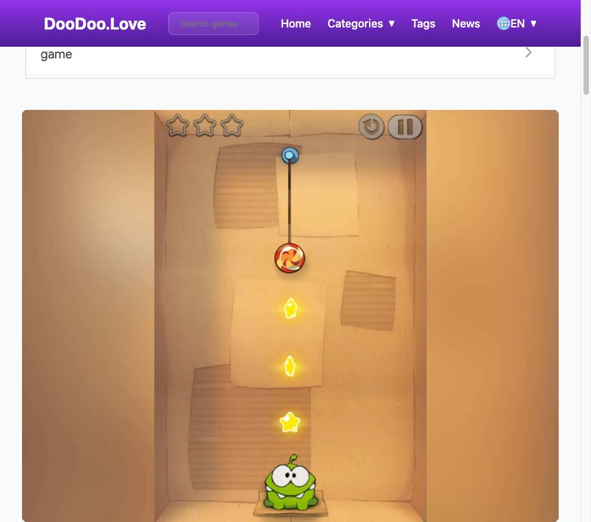 Cut the Rope level 1 in the browser: the candy hangs from a single rope with three glowing stars lined up below and Om Nom waiting at the bottom of the cardboard box